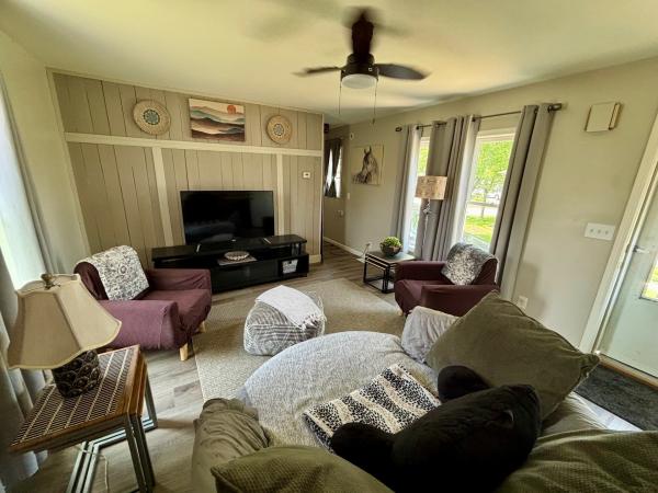 1988 Parkwood mobile Home