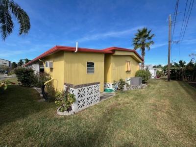 Photo 2 of 14 of home located at 3528 14th Street West #L003 Bradenton, FL 34205