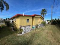 1981 HOME Unknown Mobile Home