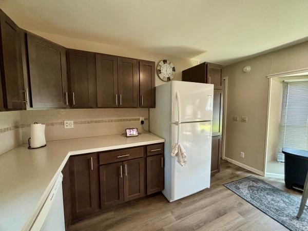 1988 Parkwood mobile Home