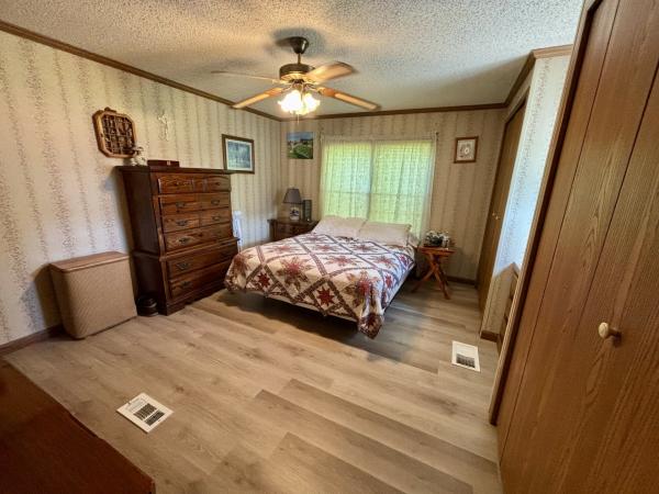 1991 Victorian mobile Home