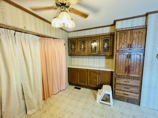 1988 Victorian mobile Home
