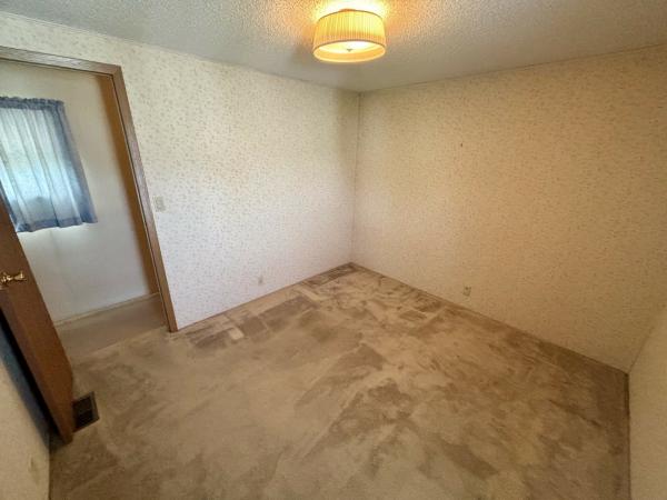 1988 Victorian mobile Home