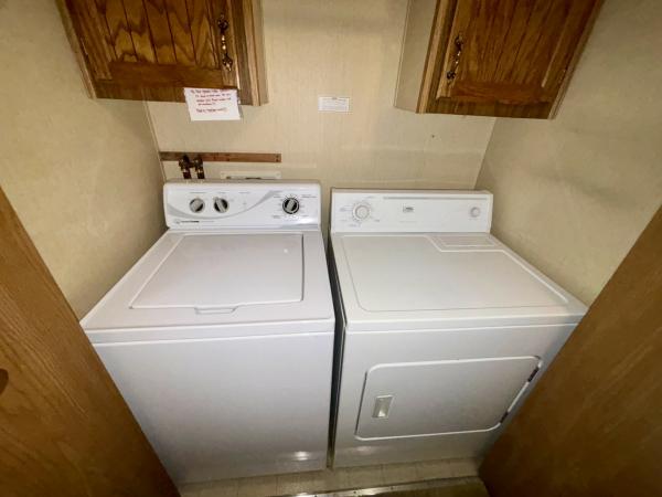 1988 Victorian mobile Home