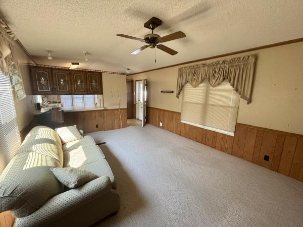 1989 Victorian mobile Home