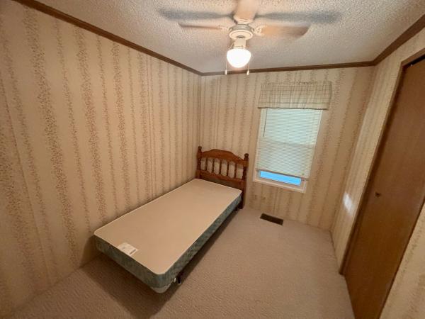 1989 Victorian mobile Home