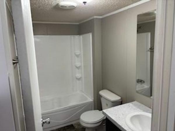 2002 Oakwood Homes Corp Oakwood Mobile Home