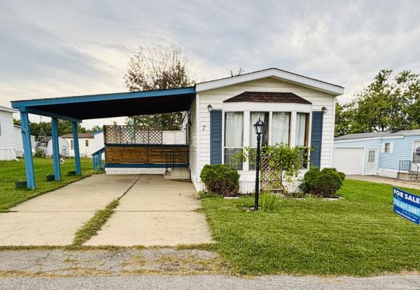 1989 Victorian mobile Home