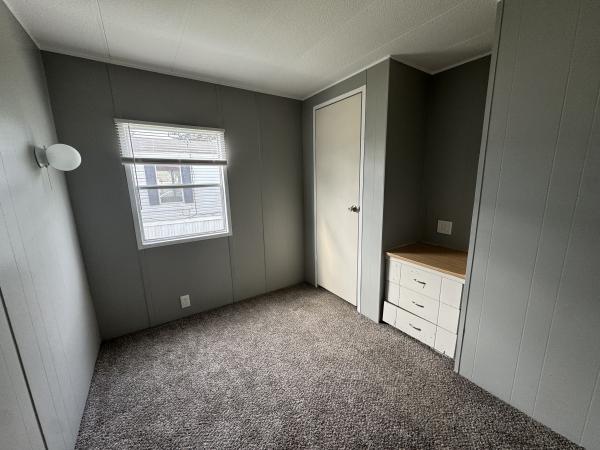 1975 Homette mobile Home