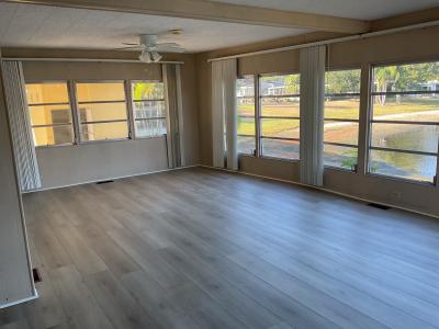 Photo 4 of 10 of home located at 15420 Lakeshore Villa Blvd Tampa, FL 33613