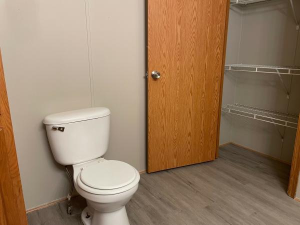 2005 Skyline - Goshen Mobile Home