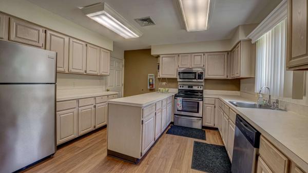 2005 Skyline - Goshen Mobile Home