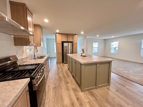 2025 Clayton 71TIP24563A Mobile Home