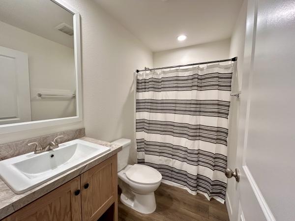 2025 Clayton 71TIP24563A Mobile Home