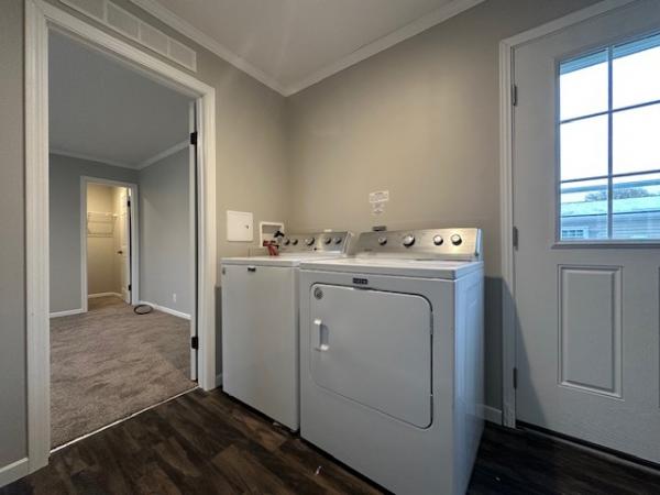 2020 Skyline FXE465 Mobile Home