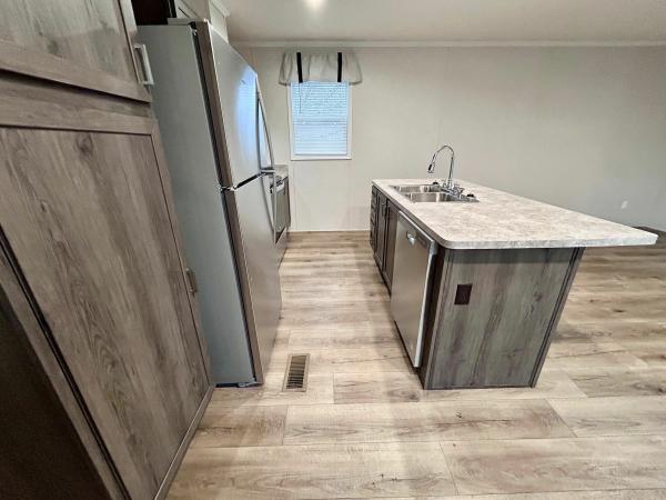 2025 Fairmont Velocity Mobile Home