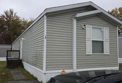 Mobile Home at 405 N Gray St Lot 19 Madison, IN 47250