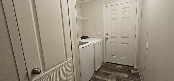 2022 Clayton Pulse 5616-708  Home