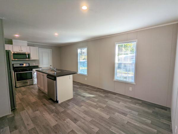 2022 Champion Redman Advantage II  Home