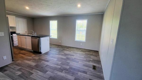 2022 Champion Redman Advantage II  Home