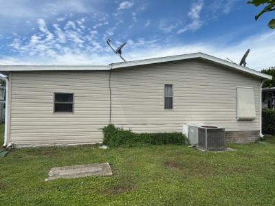 Photo 4 of 8 of home located at 14359 SW Sand Wedge Drive Indiantown, FL 34956