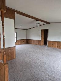 1987 Holly Park Mobile Home