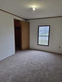 1987 Holly Park Mobile Home