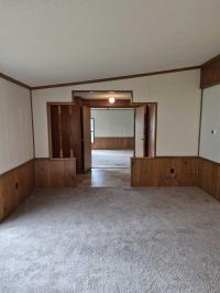 1987 Holly Park Mobile Home