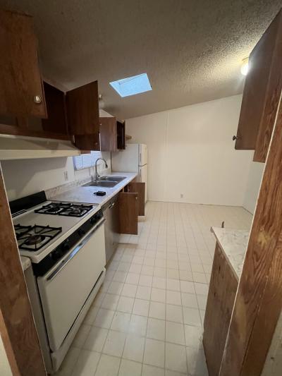 Photo 4 of 8 of home located at 26 Bellmore Lane Pontiac, MI 48340