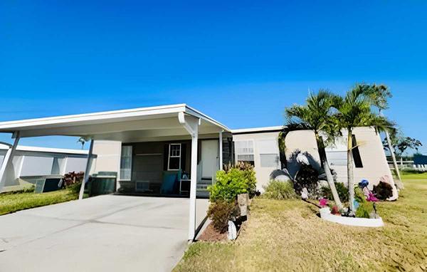 2015  Mobile Home For Sale