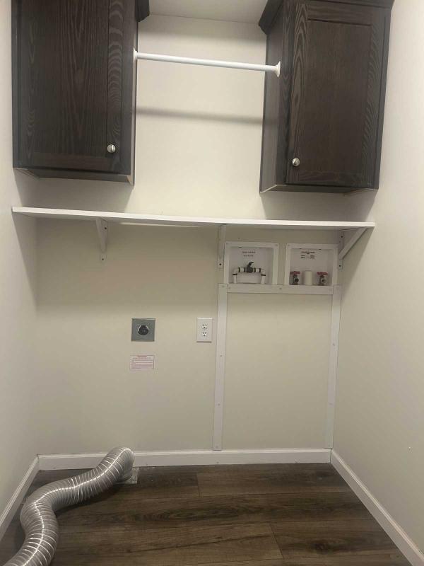 2021 Champion Dutch Diamond II Manufactured Home