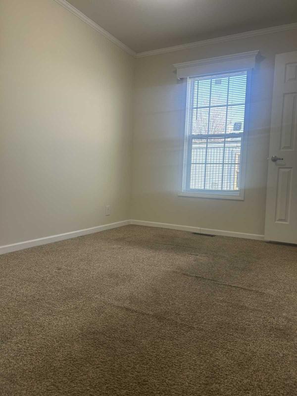 2021 Champion Dutch Diamond II Manufactured Home