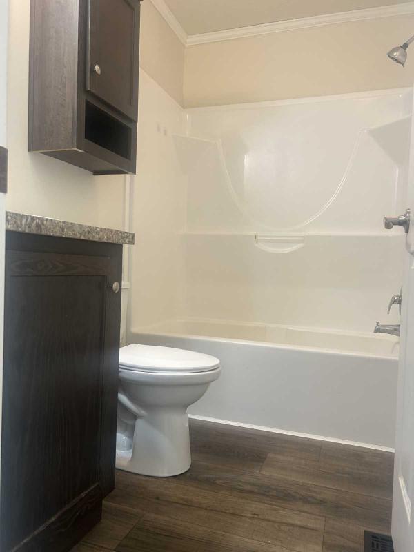 2021 Champion Dutch Diamond II Manufactured Home