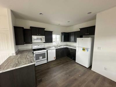 Photo 4 of 15 of home located at 1202 W Miracle Mile Unit 21 Tucson, AZ 85705