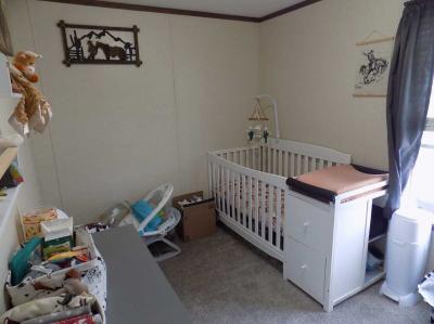 Photo 5 of 30 of home located at 17528 Cedar Grove Brownstown, MI 48174