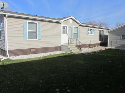 Photo 2 of 16 of home located at 6123 S. Prestwick Pl. Sioux Falls, SD 57106