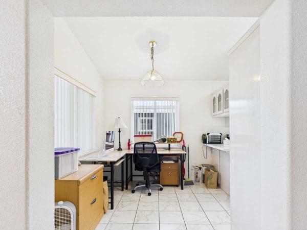 2004 Hallmark-Southwest 34-1759 Manufactured Home