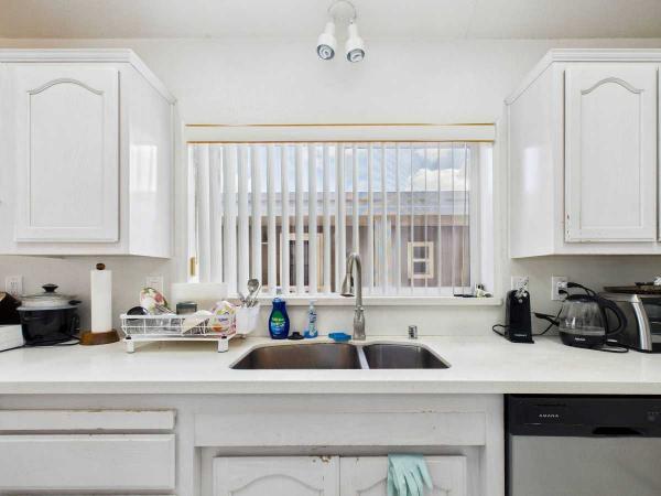 2004 Hallmark-Southwest 34-1759 Manufactured Home