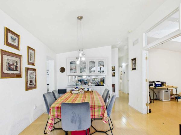 2004 Hallmark-Southwest 34-1759 Manufactured Home