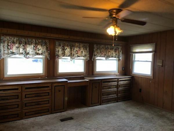 1978 Holly Park Mobile Home