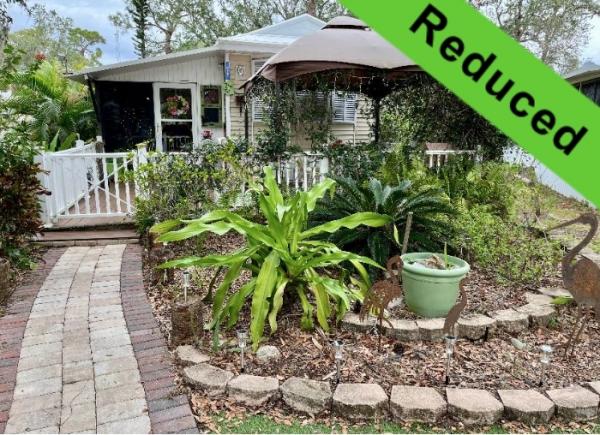 Photo 1 of 2 of home located at 1300 N River Rd Lot C75 Venice, FL 34293