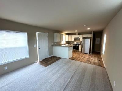 Photo 4 of 7 of home located at 4882 Lancaster Dr NE Sp. #36 Salem, OR 97305