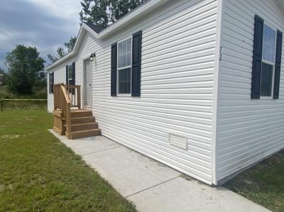 Mobile Home at 72 Sugar Maple E Davison, MI 48423
