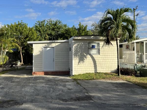 1972 SHEF Mobile Home For Sale