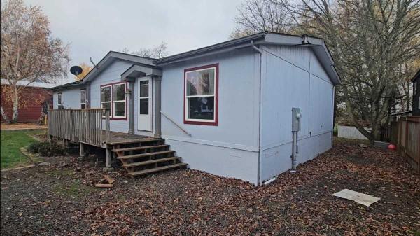 2001 AMERICAN HOME STAR Mobile Home For Sale