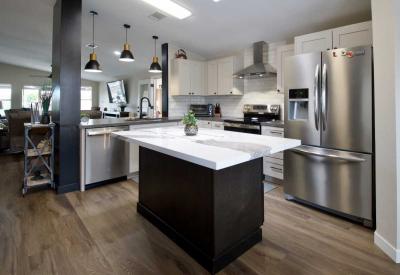 Photo 5 of 33 of home located at 7373 East Us Highway 60, #141 Gold Canyon, AZ 85118