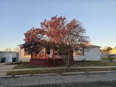 Photo 5 of 20 of home located at 9905 Briarcliff Ct. Northville, MI 48167