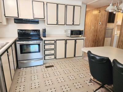 Photo 5 of 24 of home located at 2605 S. Tomahawk Road, Lot 27 Apache Junction, AZ 85119