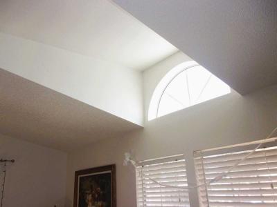 Photo 5 of 40 of home located at 5805 W. Harmon Ave Las Vegas, NV 89103