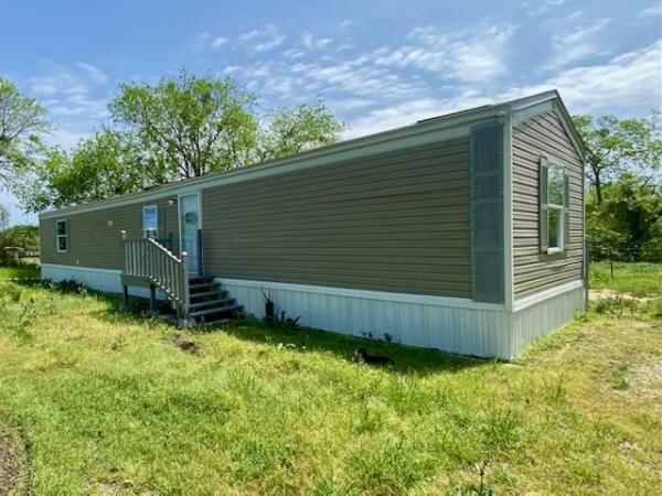 2020 LAND UNDER ACCT# 483171 Mobile Home For Sale